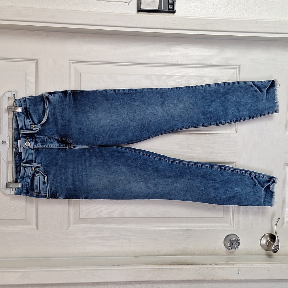 GOOD AMERICAN GOOD WAIST SKINNY CROPPED JEANS Women's Size 8/29